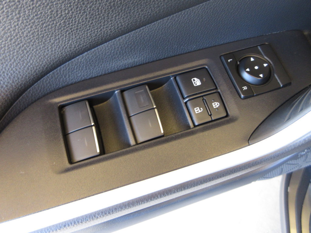 Used 2022 Toyota RAV4 XSE AWD/4WD image 11