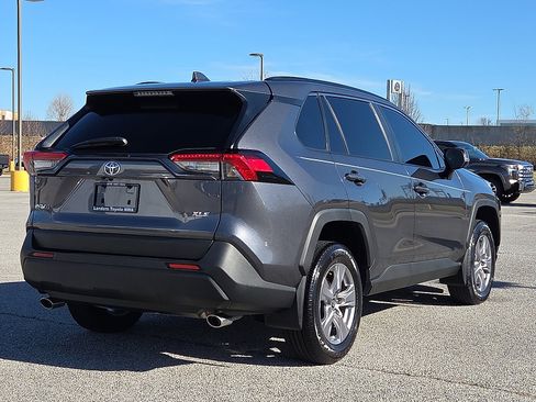 Used 2025 Toyota RAV4 XLE image 5