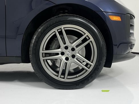 Used 2021 Porsche Macan S image 10