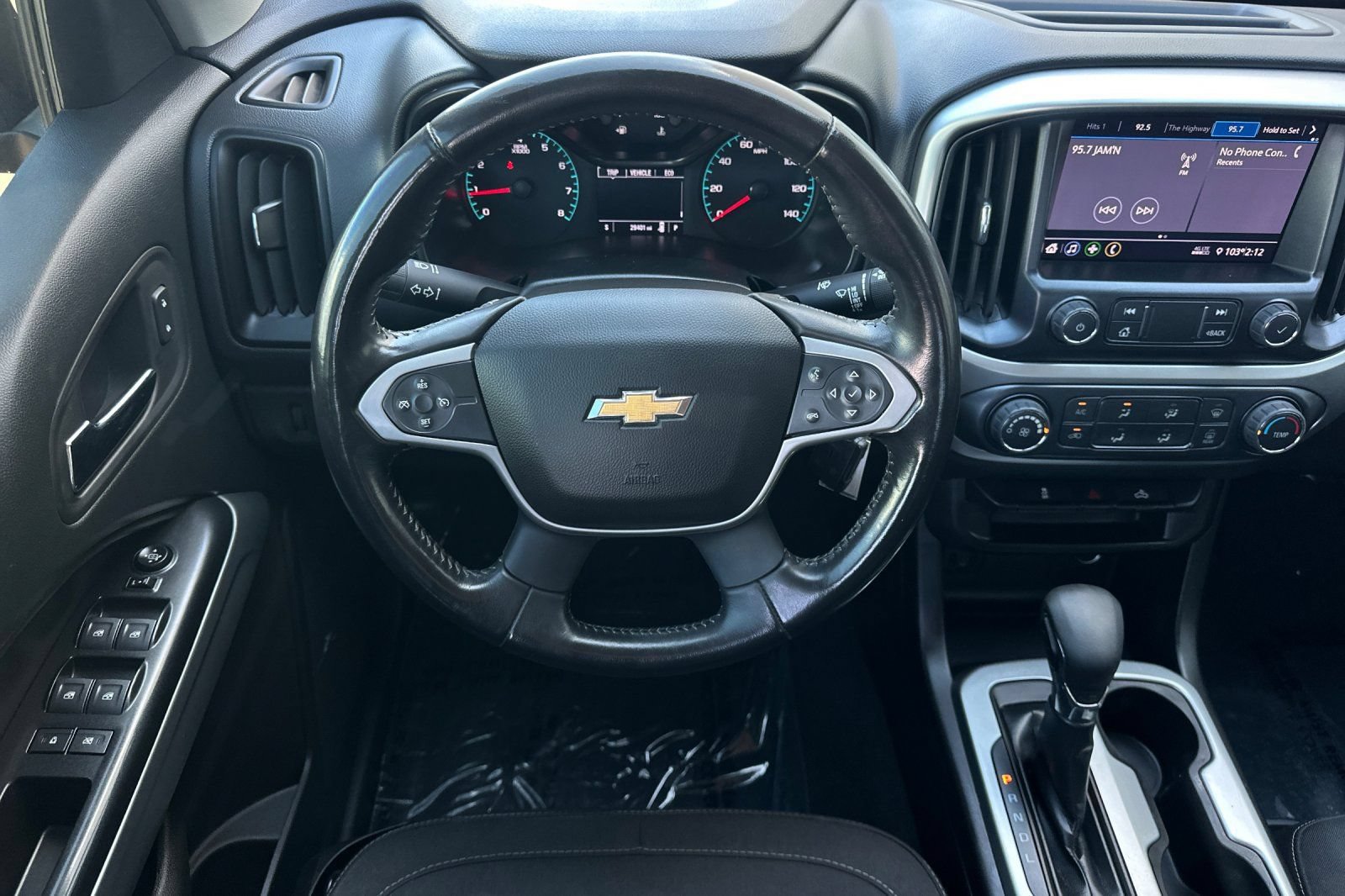 Used 2022 Chevrolet Colorado LT w/ LT Convenience Package RWD image 16