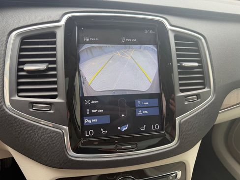 Used 2018 Volvo XC90 T6 Momentum w/ Convenience Package AWD/4WD image 21
