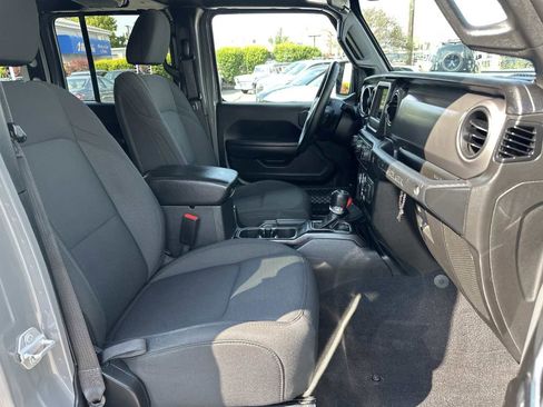 Used 2021 Jeep Wrangler Unlimited Sport image 19