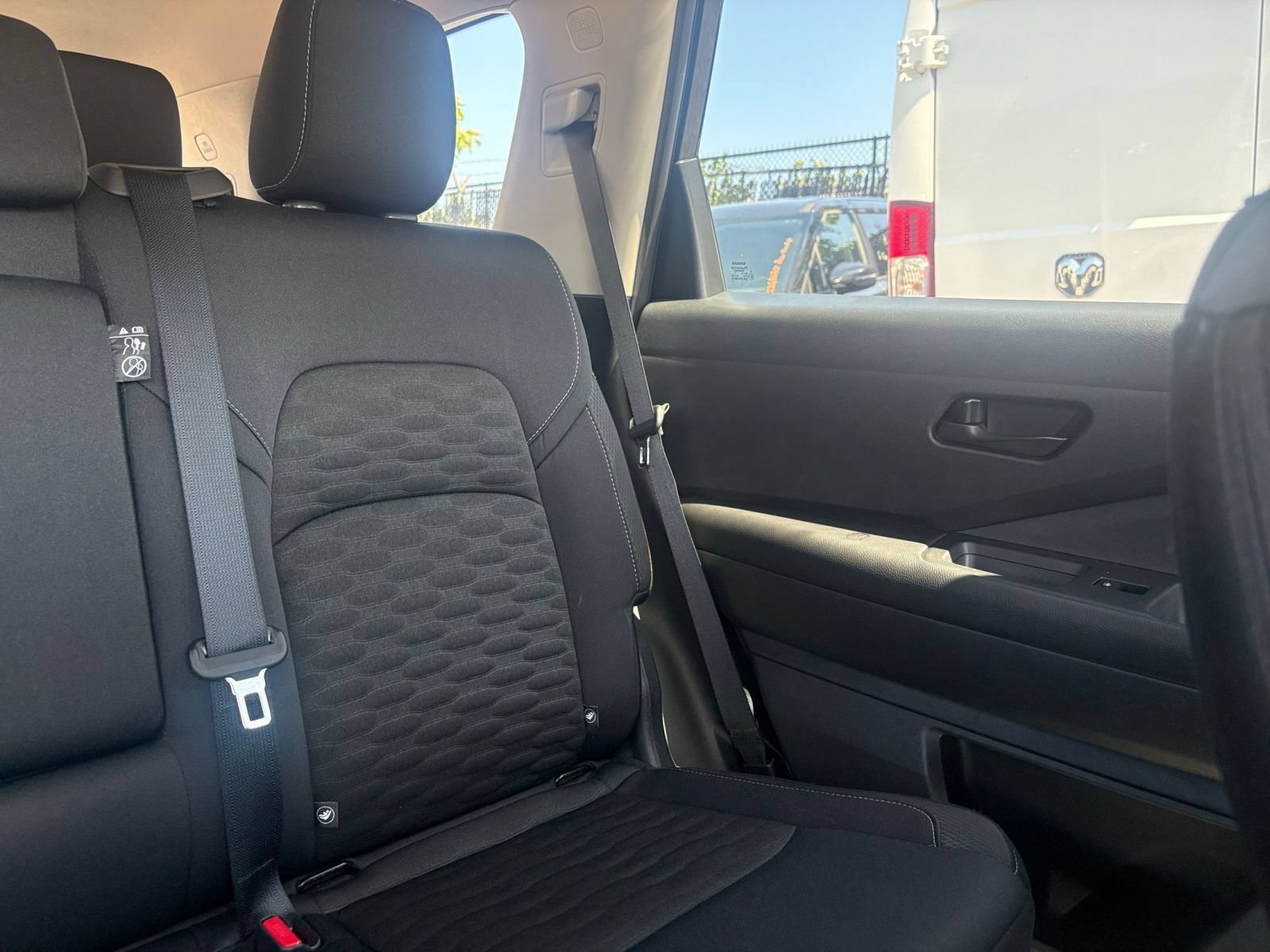 Used 2026 Nissan Pathfinder SV FWD image 33