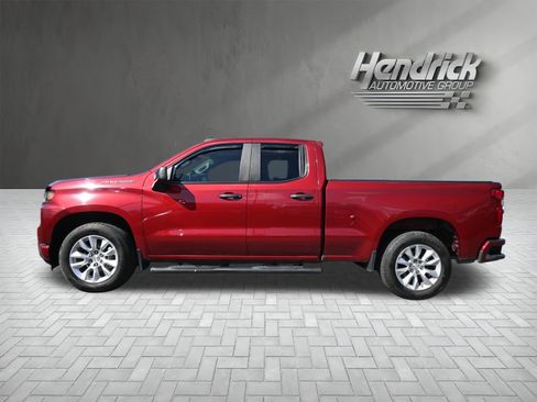 Used 2020 Chevrolet Silverado 1500 Custom w/ Custom Value Package image 9