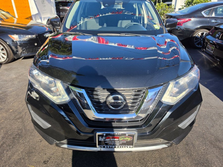 Used 2019 Nissan Rogue S AWD/4WD image 7