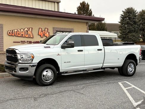 Used 2023 RAM 3500 Big Horn w/ Level 1 Equipment Group image 4