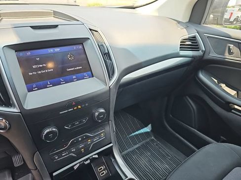 Used 2020 Ford Edge SE FWD image 21