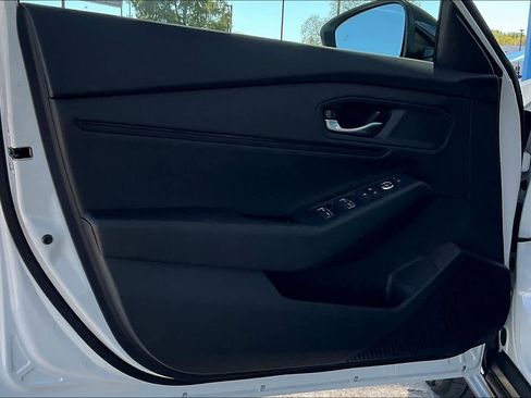 New 2025 Honda Accord SE image 10