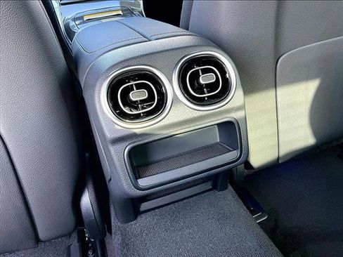 New 2026 Mercedes-Benz C 43 AMG 4MATIC Sedan image 18