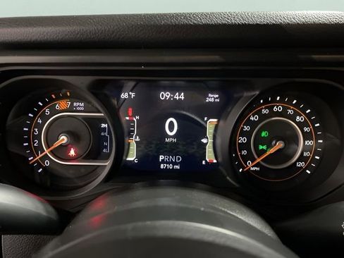 Used 2024 Jeep Wrangler Sport AWD/4WD image 16