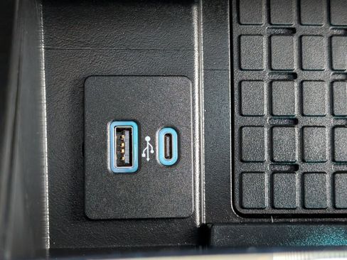 Used 2022 Ford Expedition Max Limited image 30