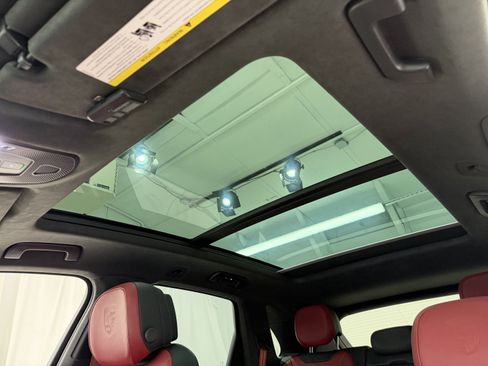 Certified 2025 Porsche Cayenne GTS image 37