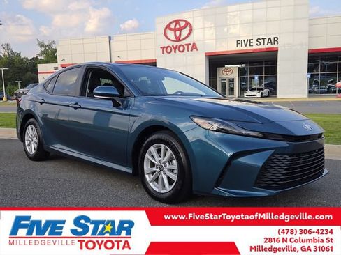 Certified 2026 Toyota Camry LE FWD image 1
