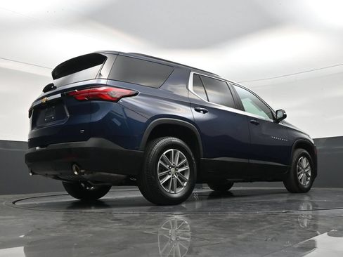Used 2023 Chevrolet Traverse LT FWD image 21