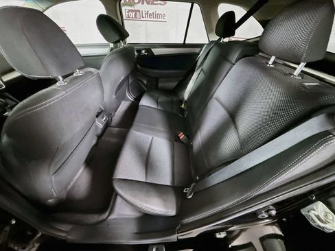 Used 2018 Subaru Outback 2.5i Premium w/ Protection Package #1 AWD/4WD image 25