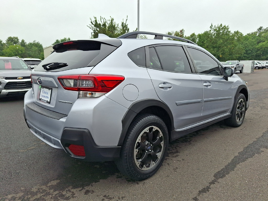 Used 2023 Subaru Crosstrek 2.0i Premium AWD/4WD image 9