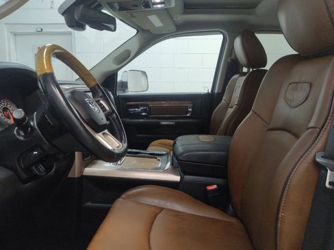 Used 2017 RAM 1500 Laramie Longhorn image 17