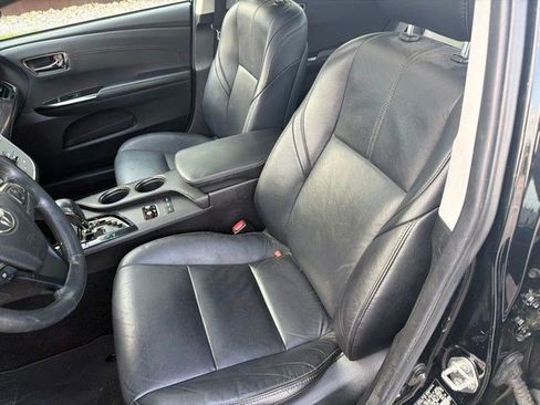 Used 2016 Toyota Avalon Touring FWD image 12