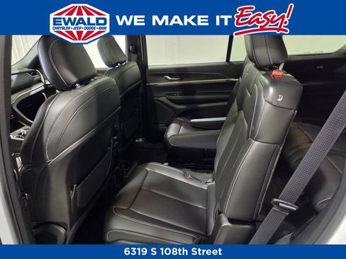 New 2025 Jeep Grand Cherokee L Limited image 10