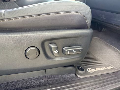 Used 2017 Lexus GX 460 Luxury AWD/4WD image 45