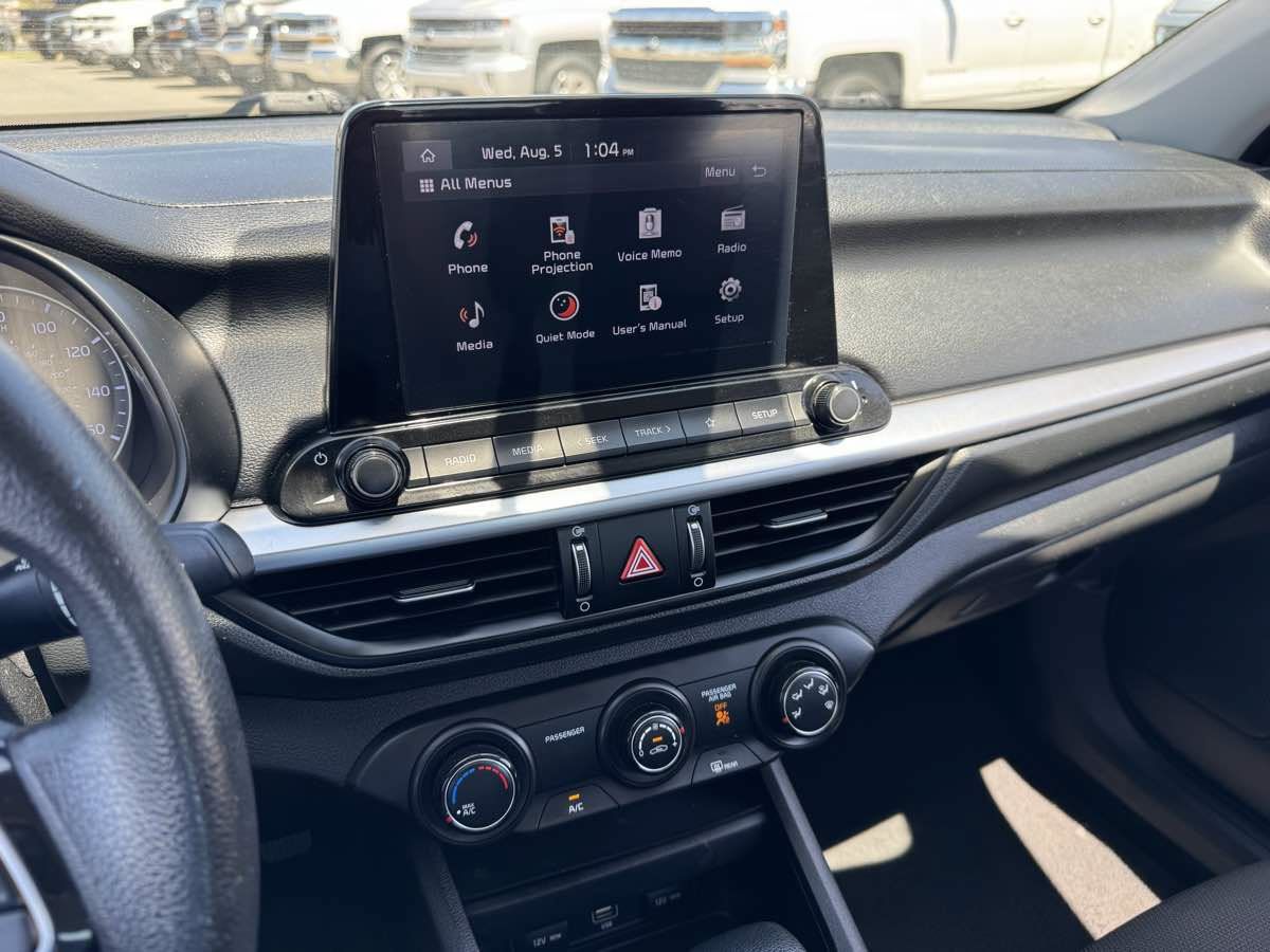 Used 2022 Kia Forte LXS FWD image 26