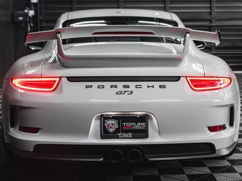 Used 2015 Porsche 911 GT3 RWD image 25