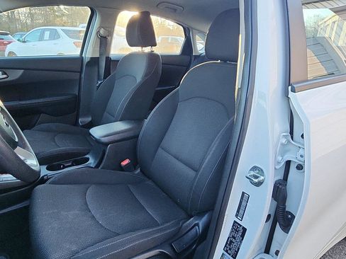 Used 2021 Kia Forte LXS image 17