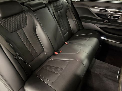 Used 2017 BMW 740i RWD image 54