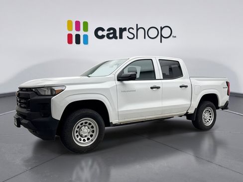Used 2025 Chevrolet Colorado W/T image 1