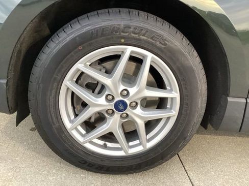 Used 2022 Ford Edge SEL w/ Convenience Package image 6