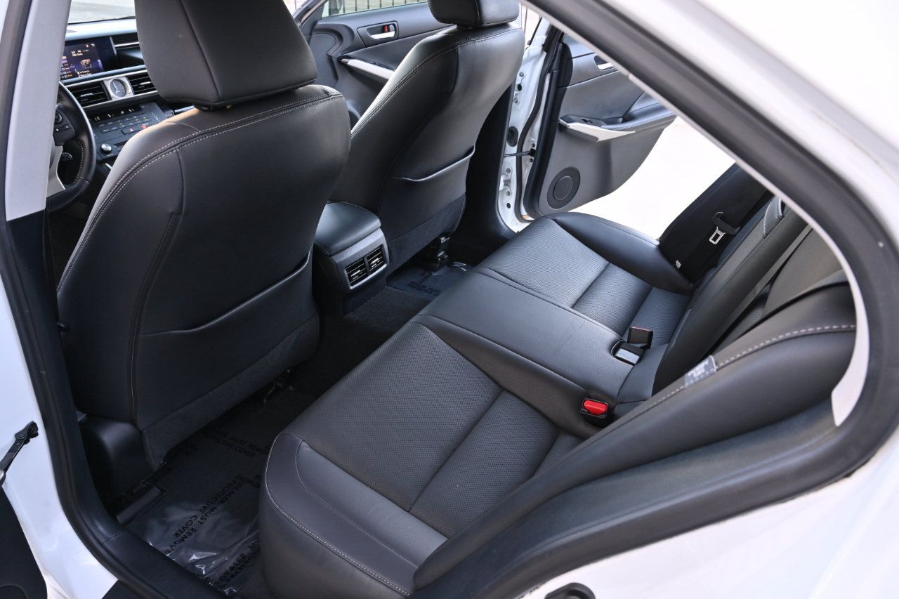 Used 2015 Lexus IS 250 w/ Premium Package RWD image 14