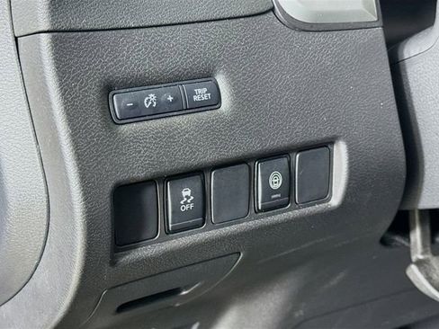 Used 2023 Nissan Murano S image 10