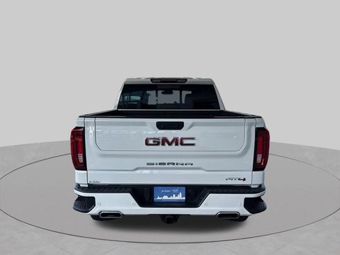 Used 2024 GMC Sierra 1500 AT4 w/ AT4 Premium Package AWD/4WD image 7