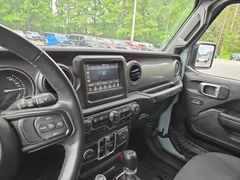 Used 2023 Jeep Wrangler Unlimited w/ Cold Weather Group AWD/4WD image 16