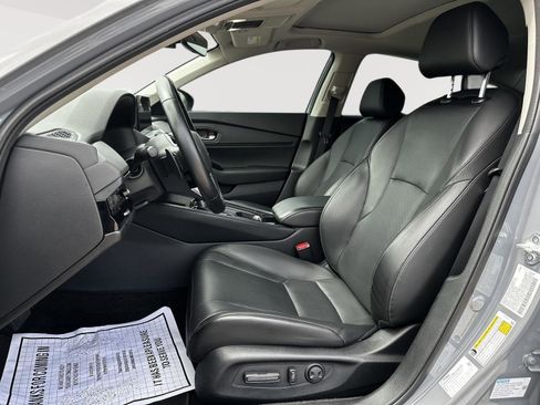Used 2023 Honda Accord Touring image 7