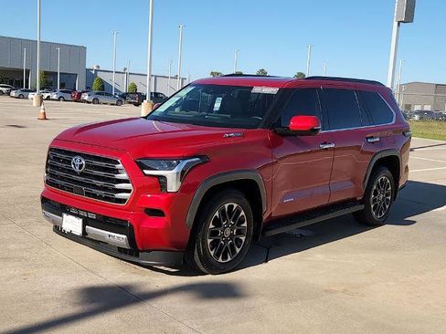 Used 2023 Toyota Sequoia Limited image 3