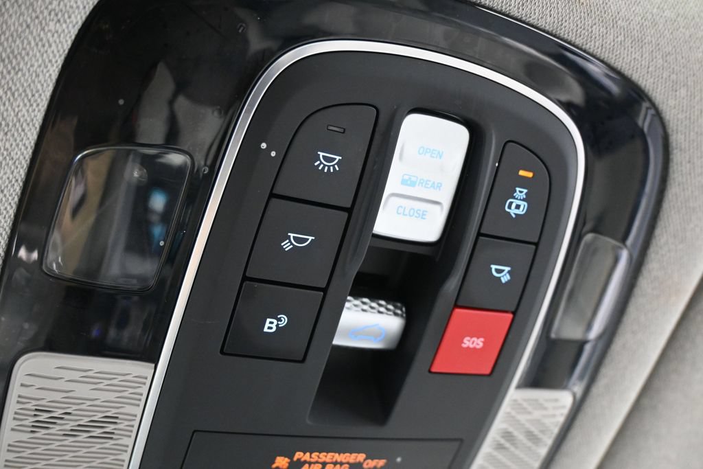 Used 2024 Hyundai Palisade Limited FWD image 29