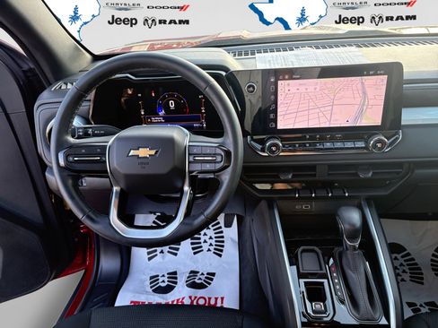Used 2023 Chevrolet Colorado LT w/ LT Convenience Package RWD image 12
