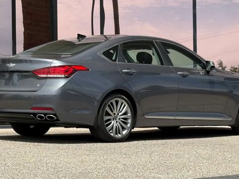 Used 2015 Hyundai Genesis 5.0 RWD image 12