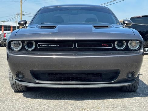 Used 2016 Dodge Challenger R/T RWD image 11