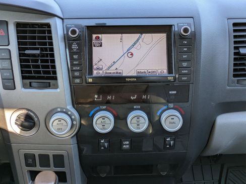 Used 2013 Toyota Tundra Limited image 18