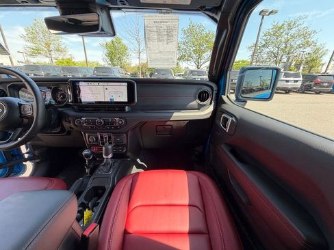 Certified 2024 Jeep Wrangler Unlimited Rubicon 392 AWD/4WD image 15
