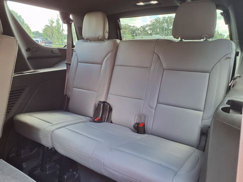 Certified 2022 Chevrolet Tahoe LT w/ LT Signature Package RWD image 19