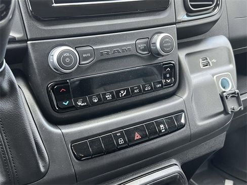 New 2026 RAM ProMaster 1500 w/ Convenience Group image 17