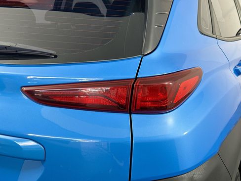 Used 2018 Hyundai Kona SE FWD image 24