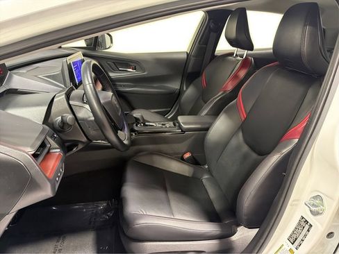 Used 2023 Toyota Prius Prime FWD image 9