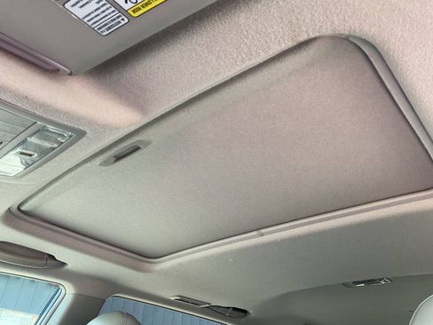 Used 2013 Toyota Highlander Limited AWD/4WD image 27