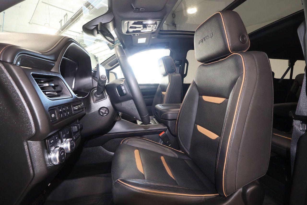 Used 2024 GMC Yukon XL AT4 w/ AT4 Premium Plus Package AWD/4WD image 24