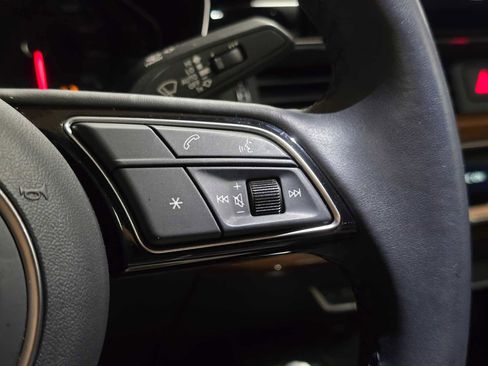Used 2022 Audi A4 2.0T Premium image 36