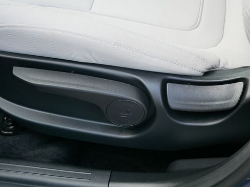 Certified 2025 Hyundai Tucson SE image 21